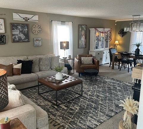 2nd image of 142 Celeste Ln