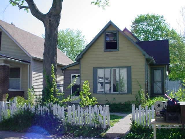 1st image of 807 S Spruce St