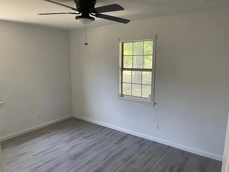 12801 Wilmington Dr — Photo 6