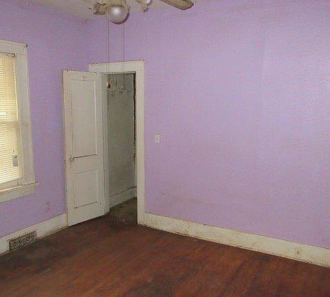 5th image of 2827 N 51st St