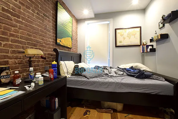 Rented by null | media 79