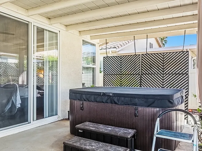 1851 Riviera Ave — Photo 9