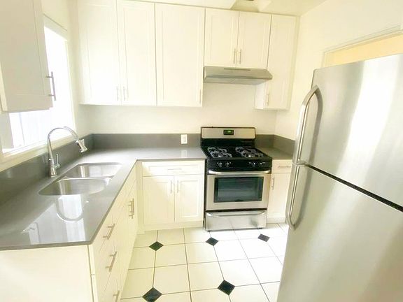 3rd image of 328 N Louise St #1227