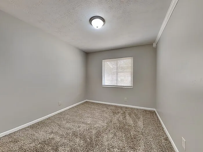 1846 Grove Park Dr — Photo 16