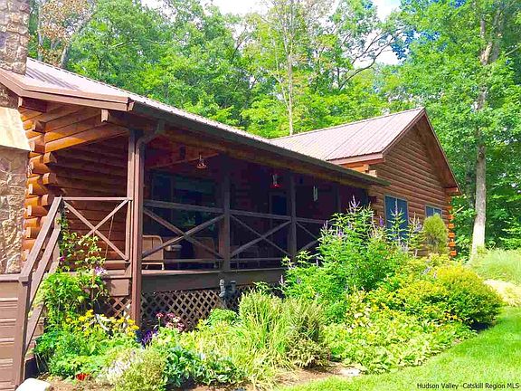 2nd image of 551 S Mountain Rd