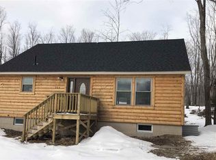 704 Greenfield Rd, Marquette, MI 49855