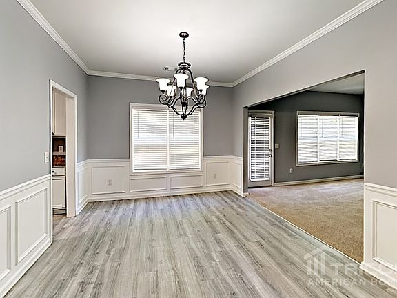 5th image of 2470 Freemont St
