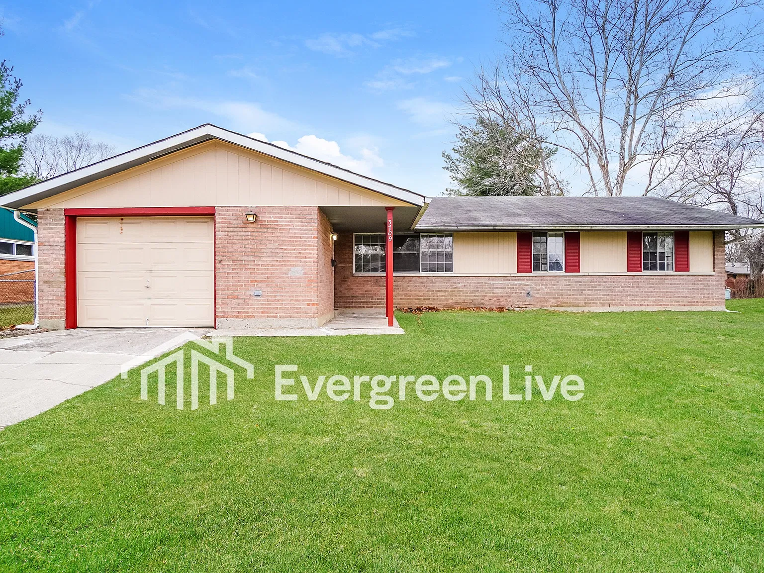 3 bed, 2.0 bath, 1376 sqft, $1,695 — Photo 2