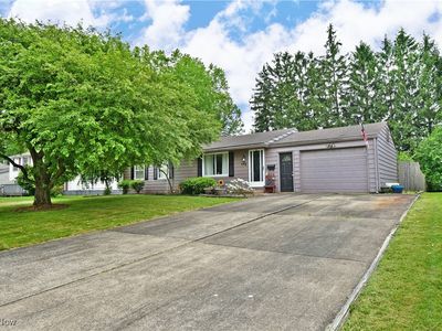 172 Camrose Dr, Niles, OH, 44446