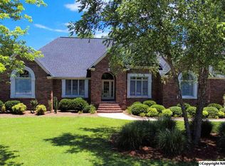 2371 Veranda Trce, Hokes Bluff, AL 35903