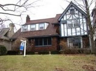 5630 Darlington Rd, Pittsburgh, PA 15217