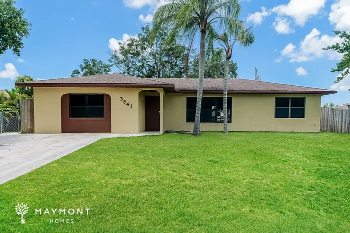 3841 SW Janiga St — Photo 1