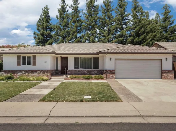 1449 Arlington Dr, Lodi, CA 95242