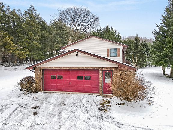 5th image of 11 Kazmierski Ln