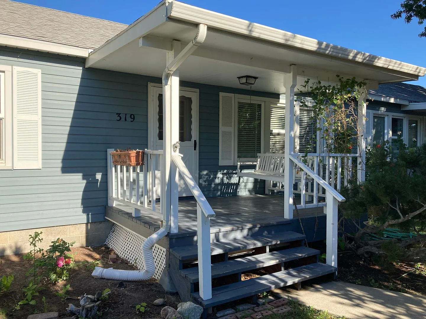 Updated 2-Bedroom Duplex with Spacious Yard & Bonus Space! — Photo 1