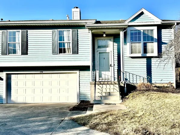 3766 N Lakeside Dr, Muncie, IN 47304