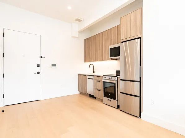 107 South 6th Street image 2 of 13