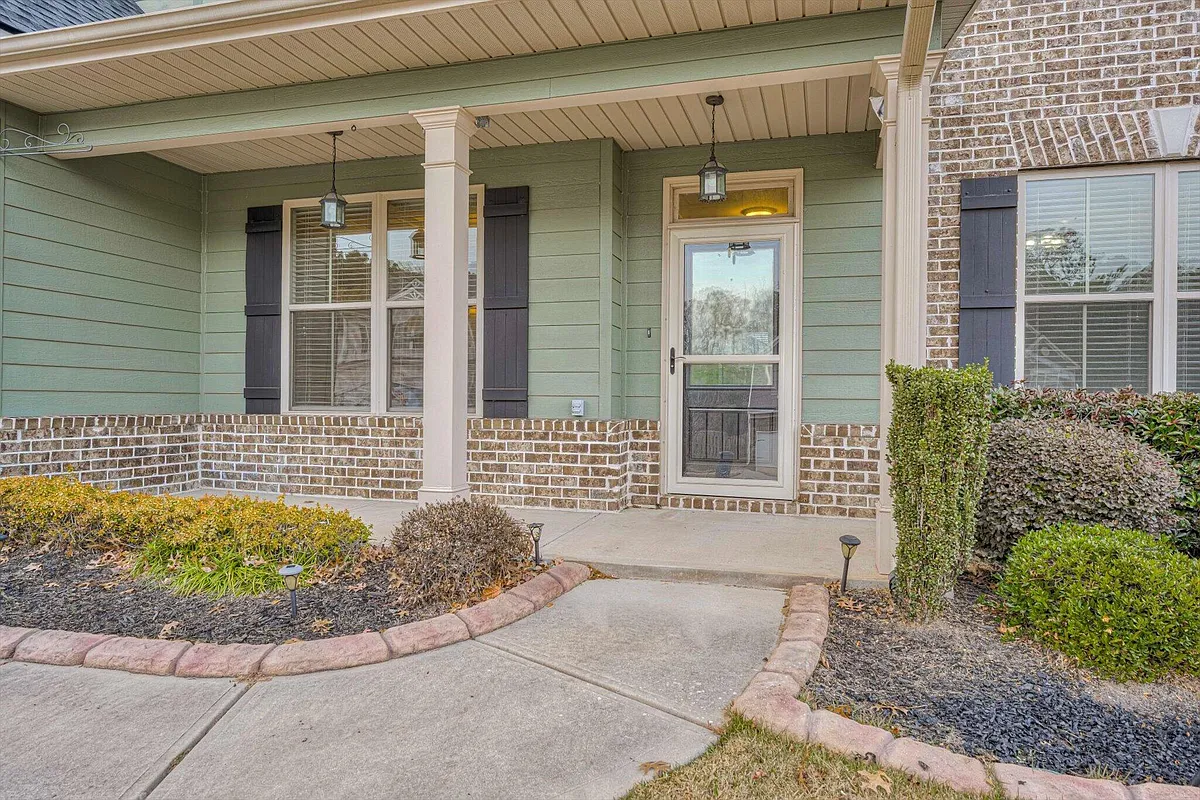 Building Photo - 8647 Crenshaw Dr