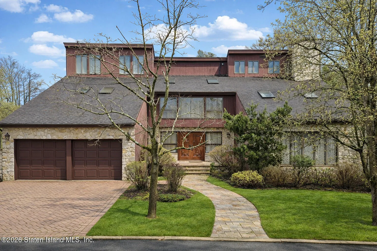 10 Arbutus Way photo 1