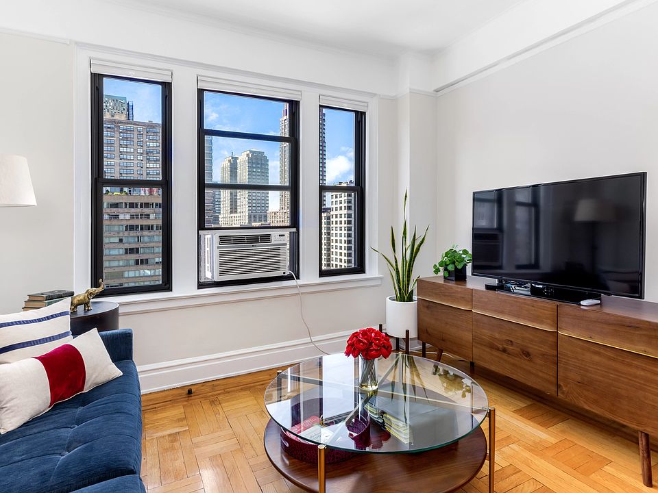 1st image of 322 W 72nd St #12D