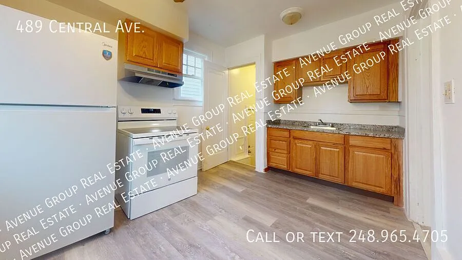Charming 2-Bedroom Home for Lease in Pontiac — Photo 2