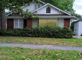 377 S Main St, Grenada, MS 38901