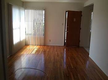 5th image of 1408 Centinela Ave APT 6
