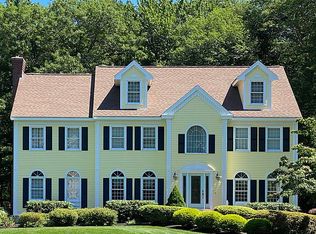 35 Alexander Dr, Hampton, NH 03842