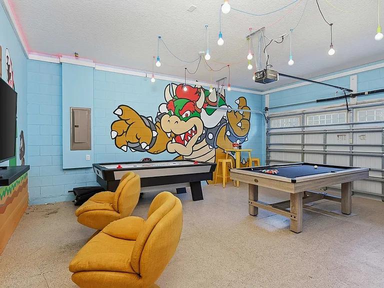 Building's Lounge