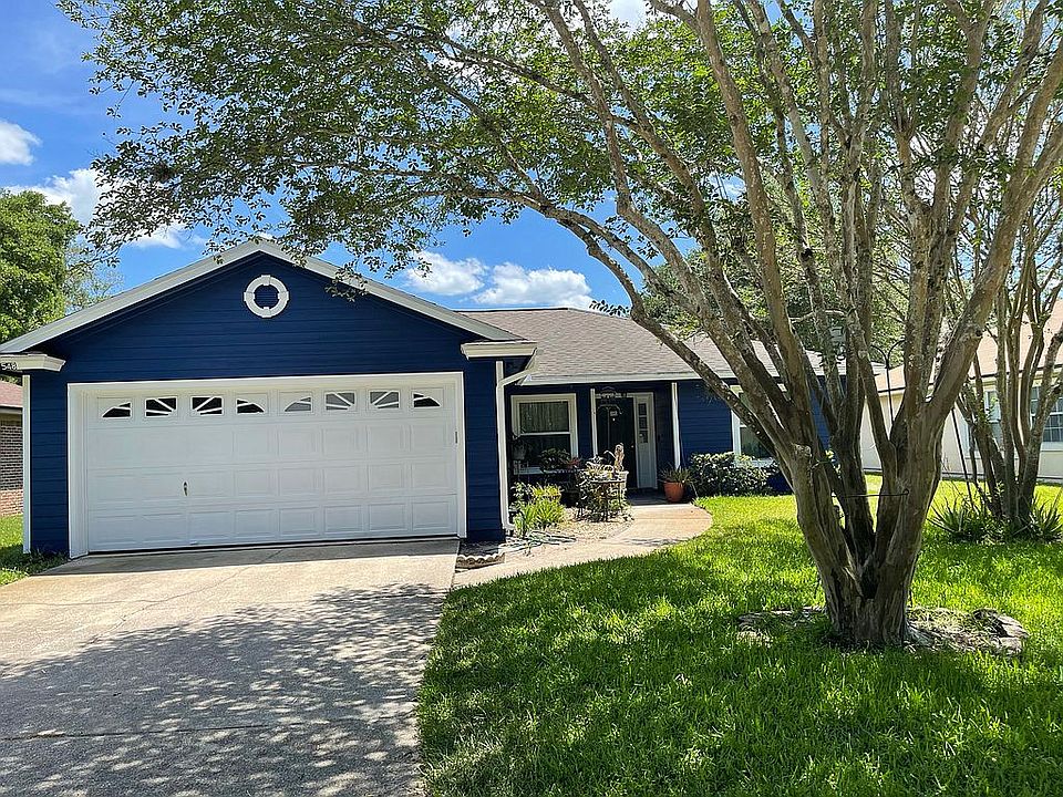 1st image of 7548 Deer Cove Ln