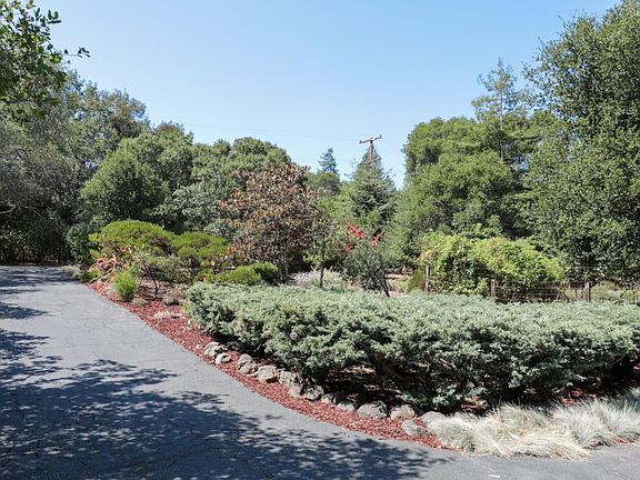 3rd image of 80 Bear Gulch Dr