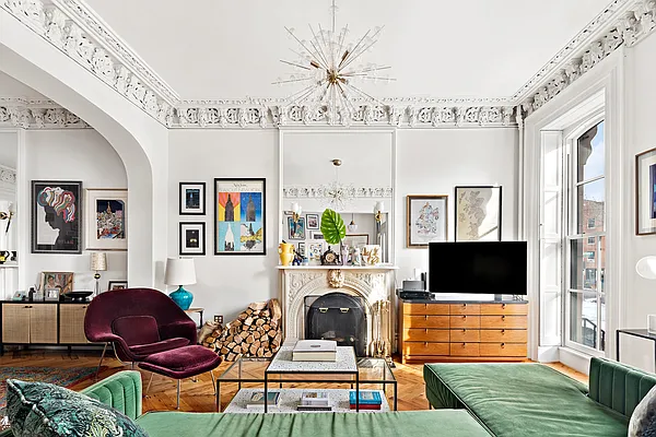 Sold by Compass | media 36