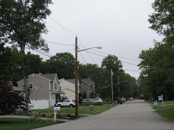 4th image of 26 Southaven Ave