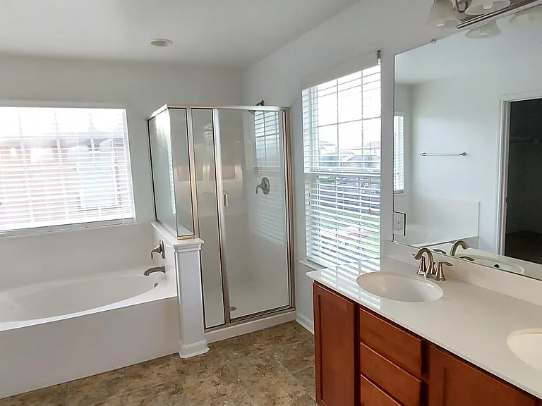 455 Gina Dr — Photo 28