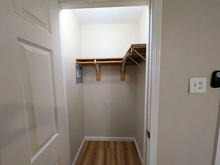 110 Farm Dr. — Photo 9