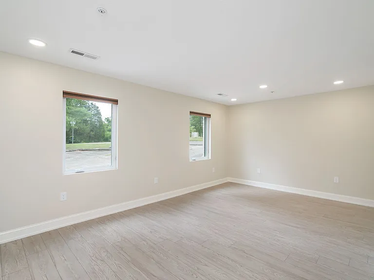 100 E Tennessee Ave #102 — Photo 16