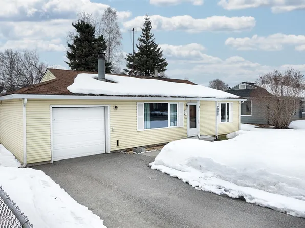 214 Kody Dr, Fairbanks, AK 99701