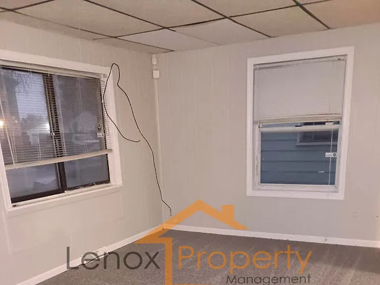 7020 Republic Ave — Photo 8