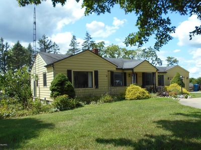 2151 E Bacon Rd, Hillsdale, MI, 49242