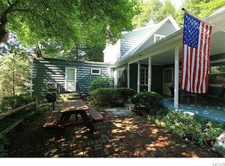 16 Van Houten Flds, West Nyack, NY 10994
