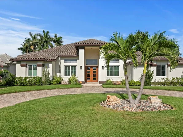 1230 Darlington Oak Cir NE, Saint Petersburg, FL 33703
