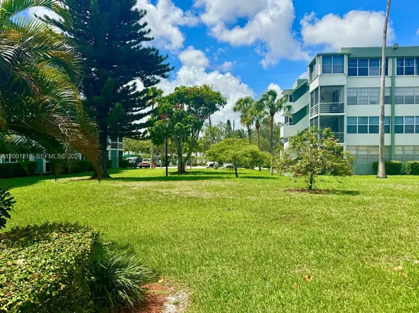 2741 Taft St, Hollywood, FL