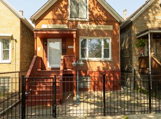 440 W 45th St, Chicago, IL 60609