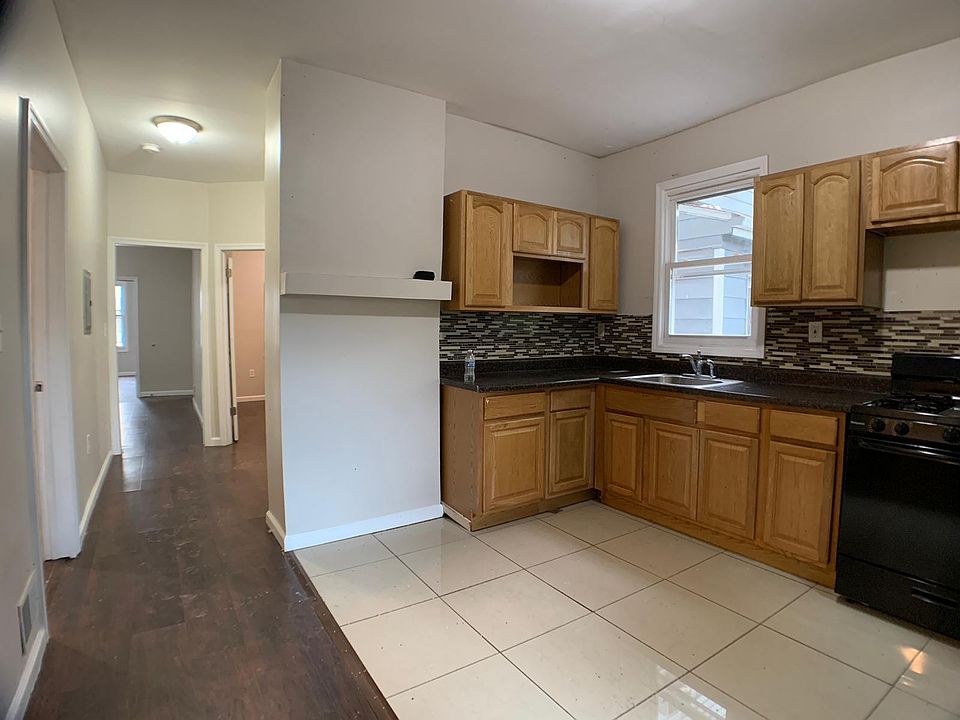 1st image of 790 S 15th St #1A