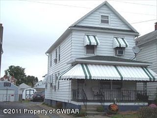 1st image of 327 Shoemaker St
