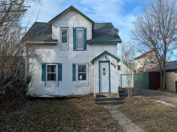 405 W 4th St, Fairview, MT 59221