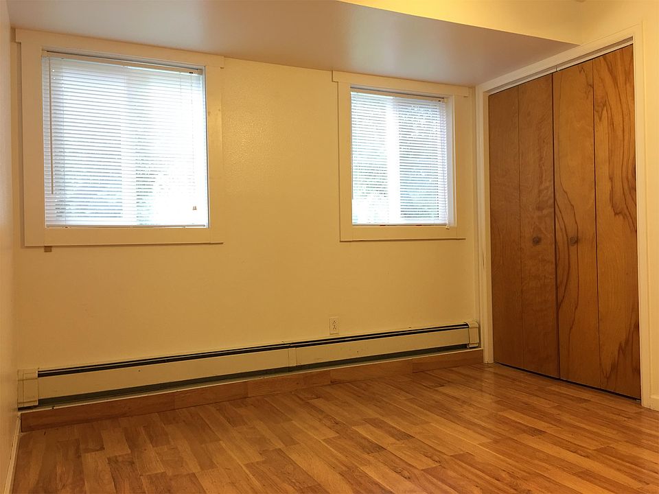 2nd image of 3320 Grand Ave