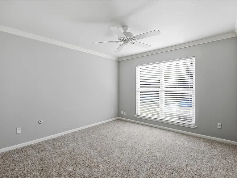 7535 Olympia Dr — Photo 16