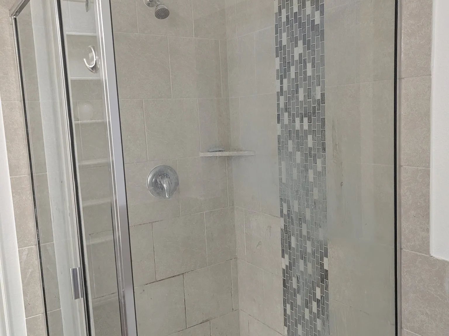 Rosewood — Photo 3