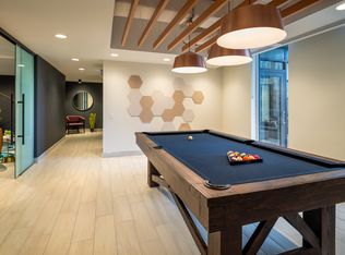 538 10th Ave SW #580, Calgary, AB T2R1L1